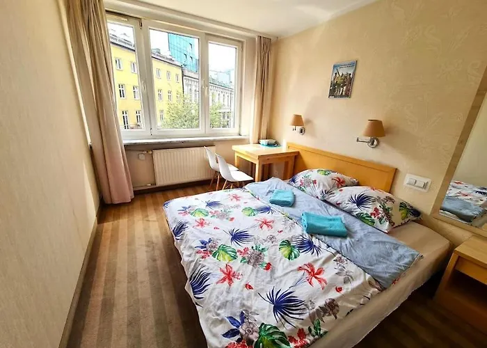 Fantastic Waw - Z6 Room - 703A